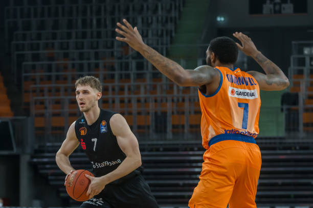 旺达的关系 旺达的关系